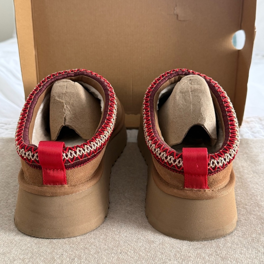 UGG Women's Brown Slippers with Red Trim - Picture 5 of 11